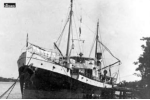 Il piroscafo cisterna Babalan (successivamente Abruzzi) allormeggio